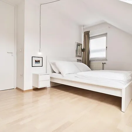 Matic Spacious Modern Apartment Ljubljana