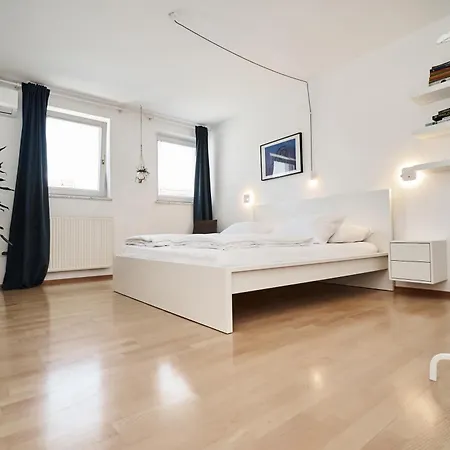 Matic Spacious Modern Apartman Ljubljana