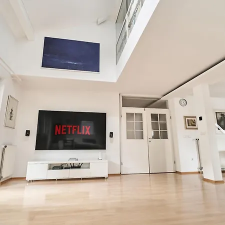 Matic Spacious Modern Apartment *